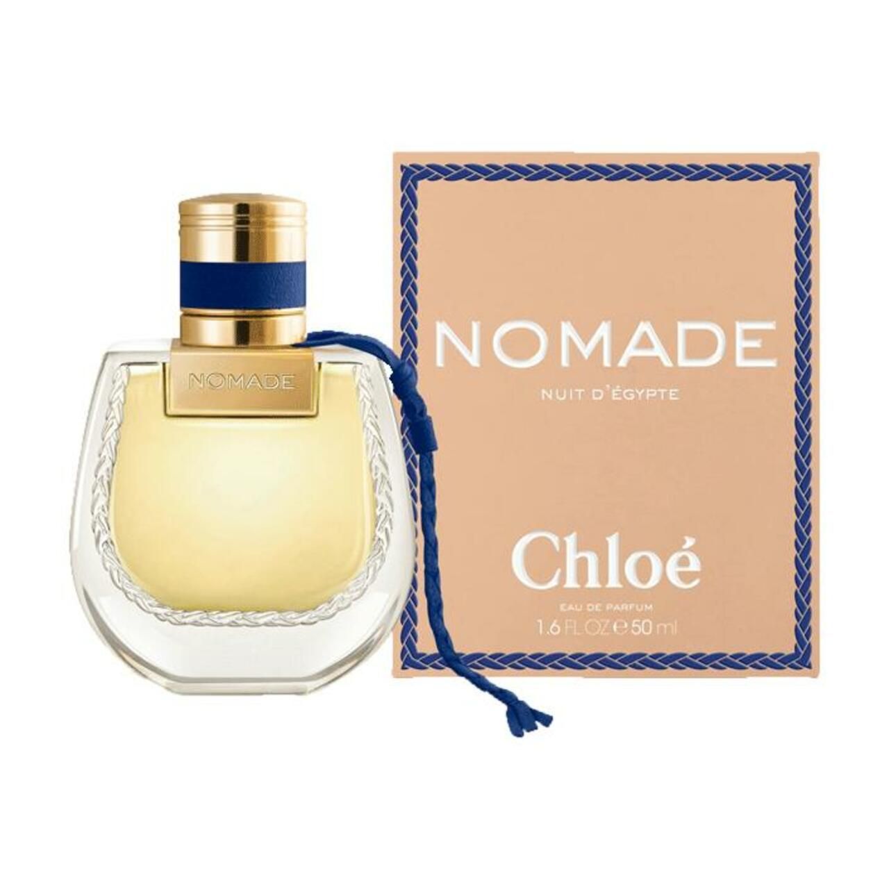 Flacone di profumo e confezione. La confezione mostra il nome del prodotto e il logo. Il flacone ha un tappo dorato e un nastro blu.