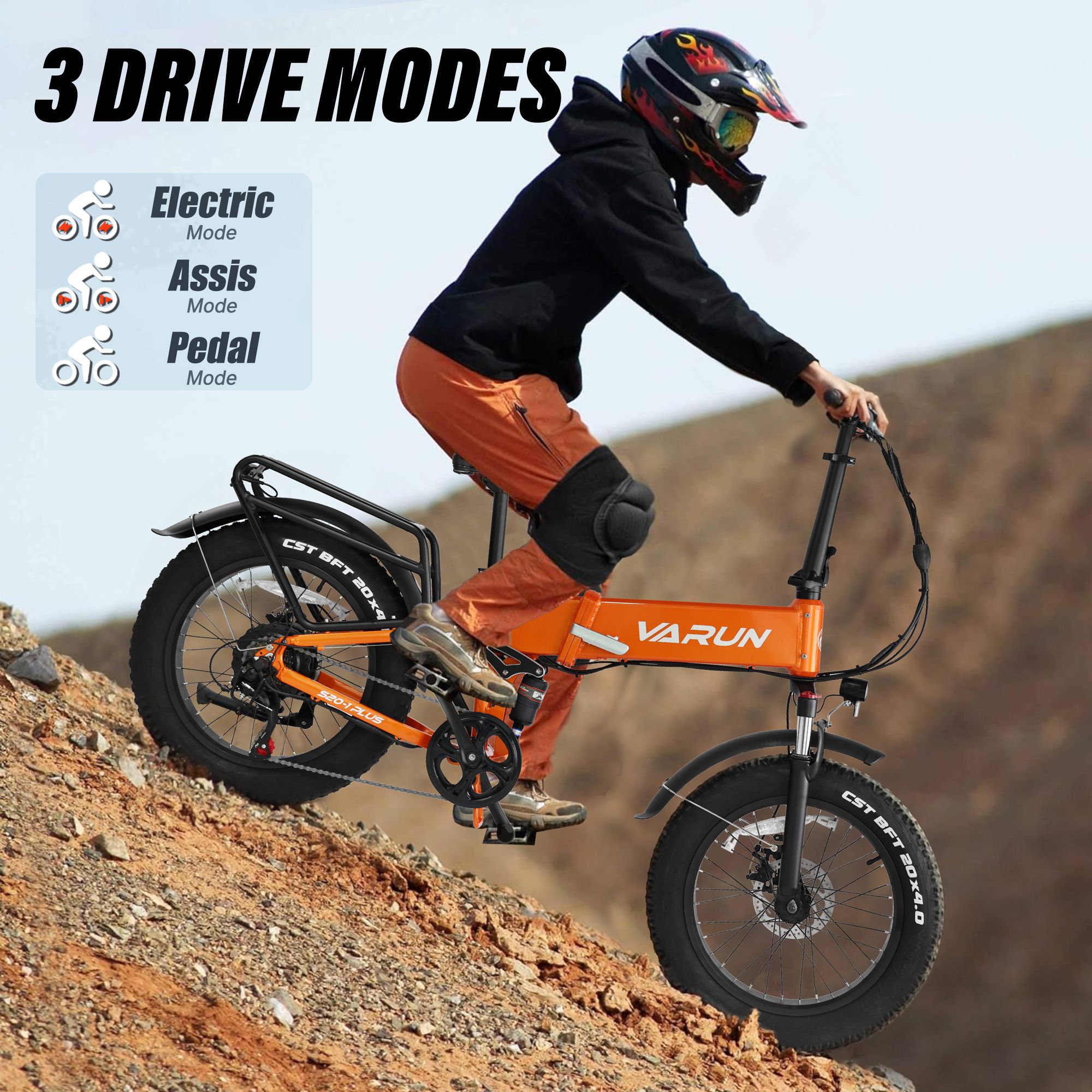 Bicicletta elettrica arancione VARUN S20-2 con 3 modalità di guida. Persona in bicicletta. Sfondo: paesaggio collinare.