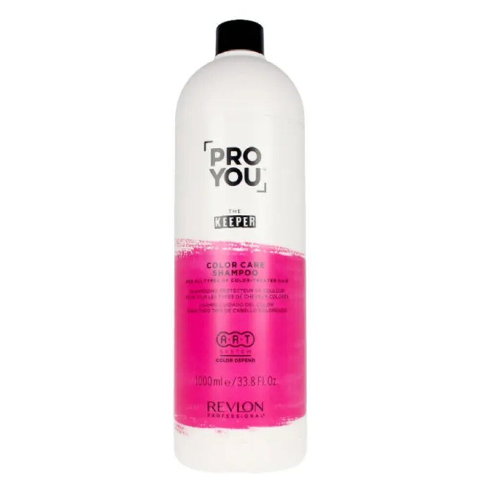 Flacone di shampoo bianco con tappo nero. Etichetta rosa con testo: PRO YOU THE KEEPER COLOR CARE SHAMPOO. Marchio: Revlon.