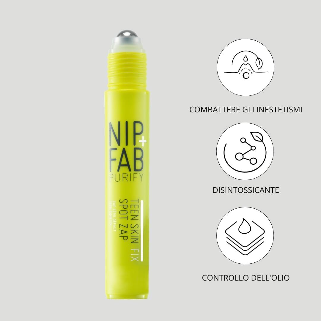 Diversi prodotti su sfondo bianco. Scritta: NIP+FAB, PURIFY, TEEN SKIN FIX. Prodotti: gel, detergente, dischetti.