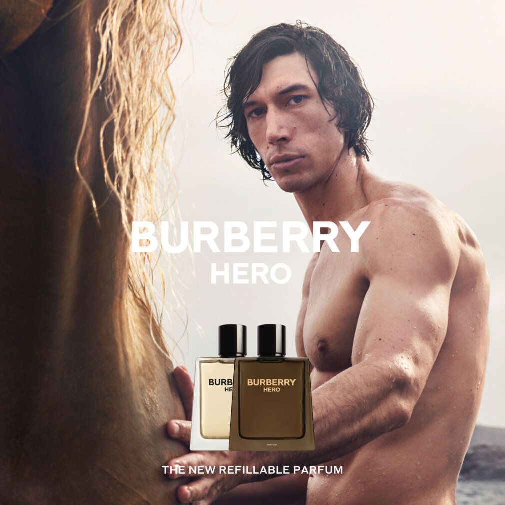 Pubblicità per Burberry Hero Parfum. Uomo e cavallo. Due flaconi. Scritta: Burberry Hero. Testo: The new refillable parfum.