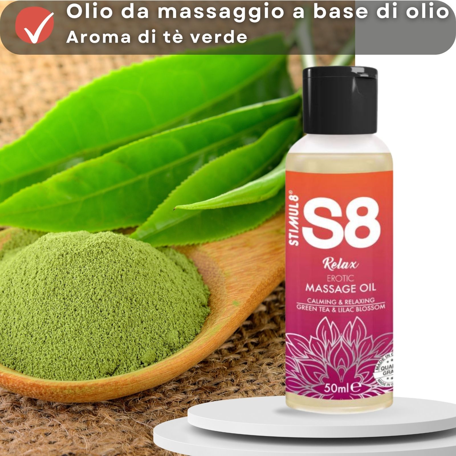 Flacone olio massaggio S8 Relax, accanto a foglie e polvere di tè verde. 50 ml.