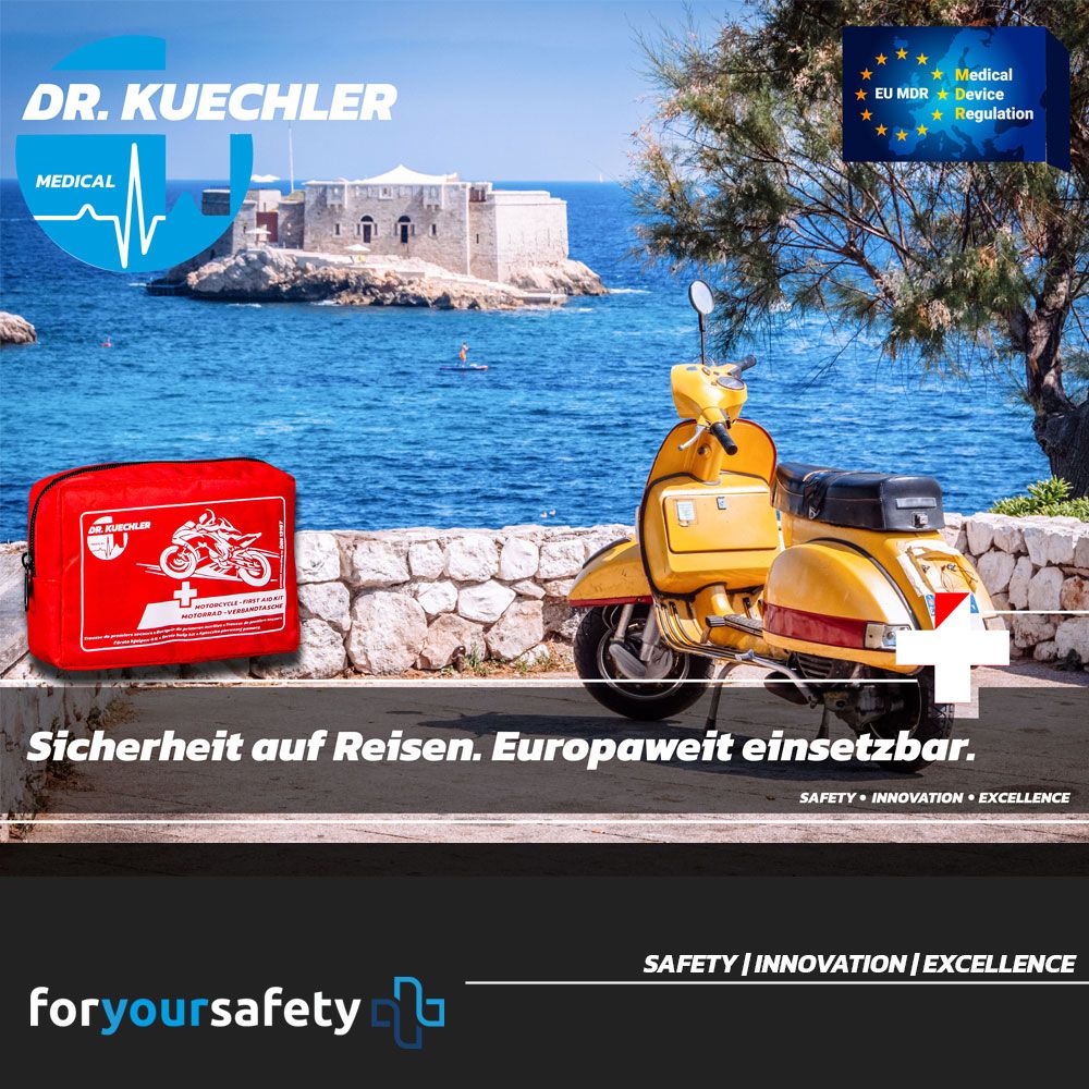 Borsa rossa accanto a scooter giallo. Certificazione UE. Testo: Sicurezza in viaggio.