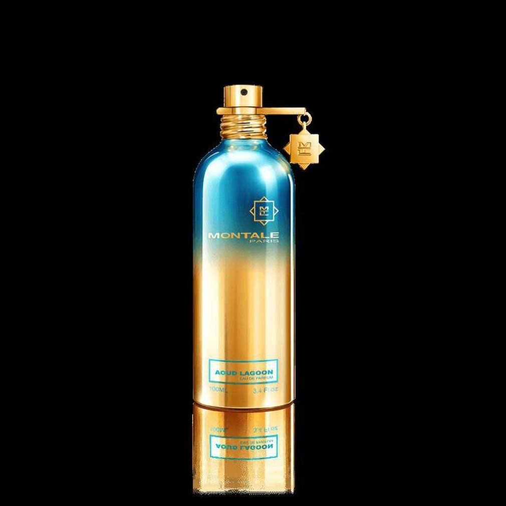 Flacone blu-oro. Scritta: Montale, Aoud Lagoon. Vaporizzatore e ciondolo dorati. Sfondo nero.