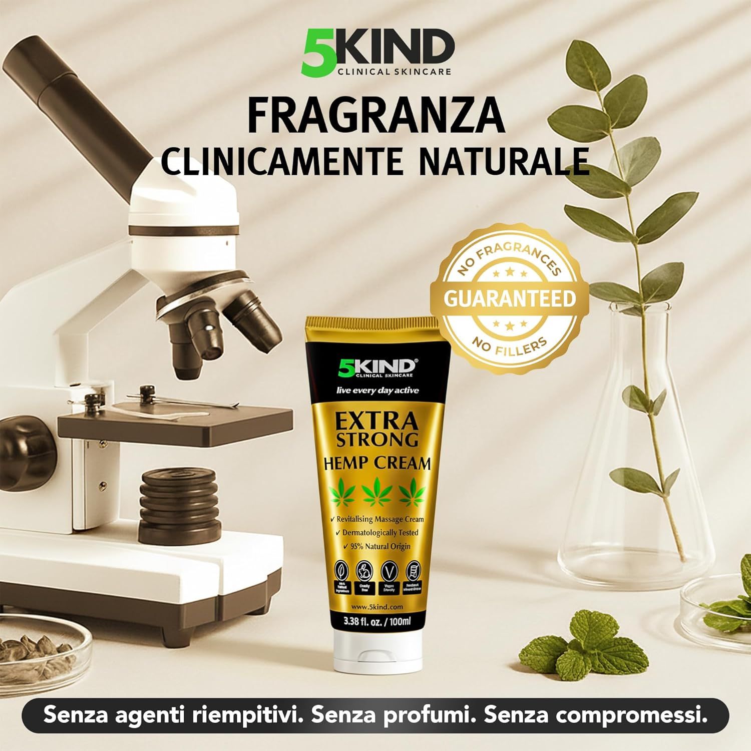 Tubo dorato con scritta: 5kind, Extra Strong Hemp Cream. Attrezzature di laboratorio. Testo: Fragranza clinicamente naturale.