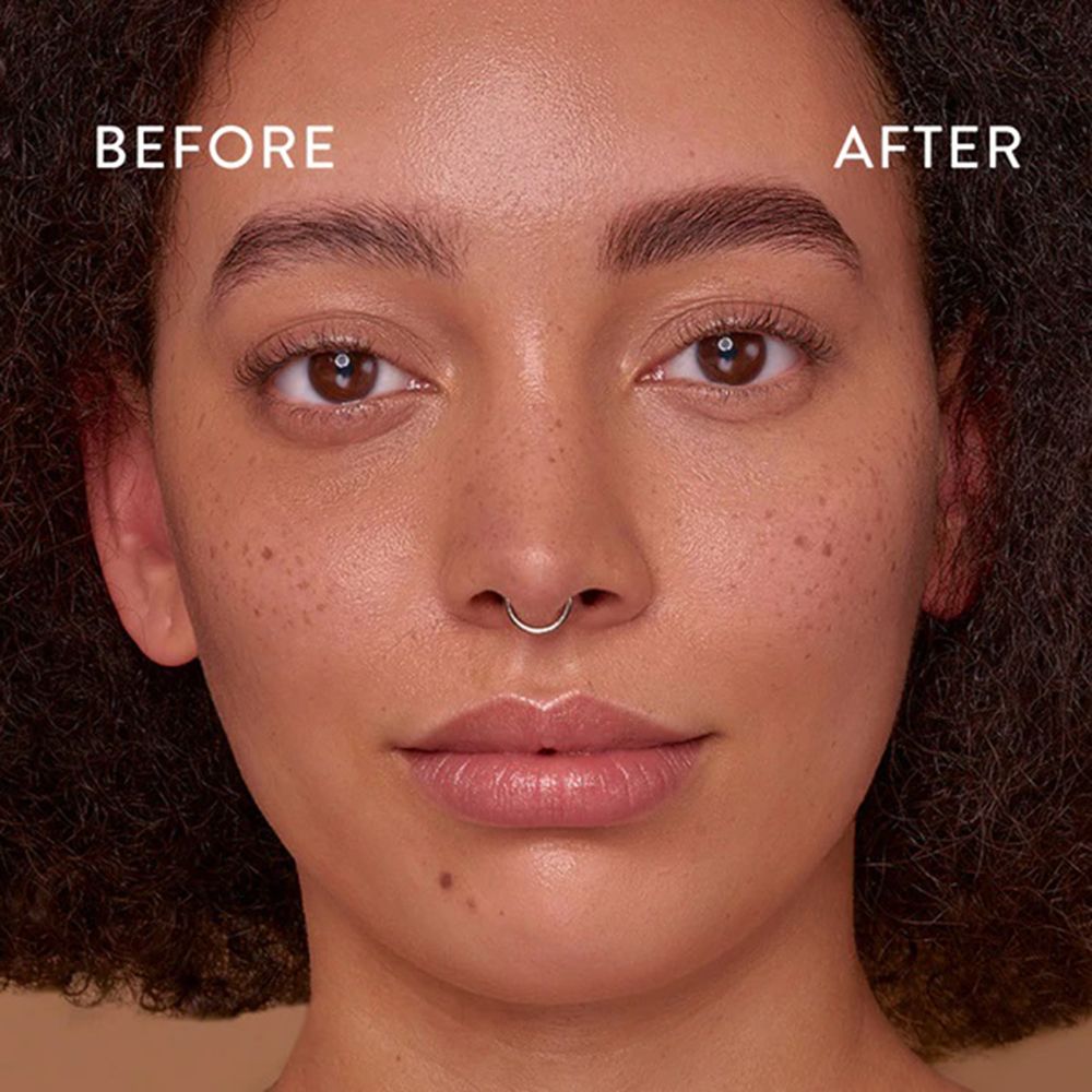 Volto di donna. Scritte: BEFORE e AFTER. Le sopracciglia sono evidenziate in modo diverso.