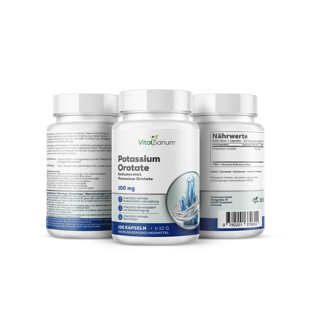 Tre flaconi bianchi con etichetta VitaSanum®. Scritta: Potassium Orotate, 100 mg. Contiene 100 capsule. Retro con informazioni nutrizionali.