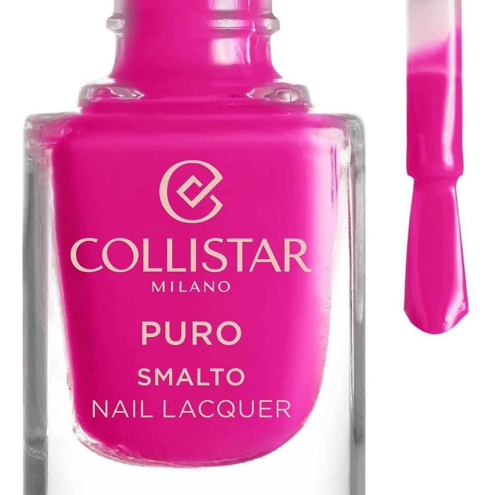 Primo piano flacone smalto fucsia. Pennello visibile. Scritta: Collistar, Puro, Smalto, Nail Lacquer.