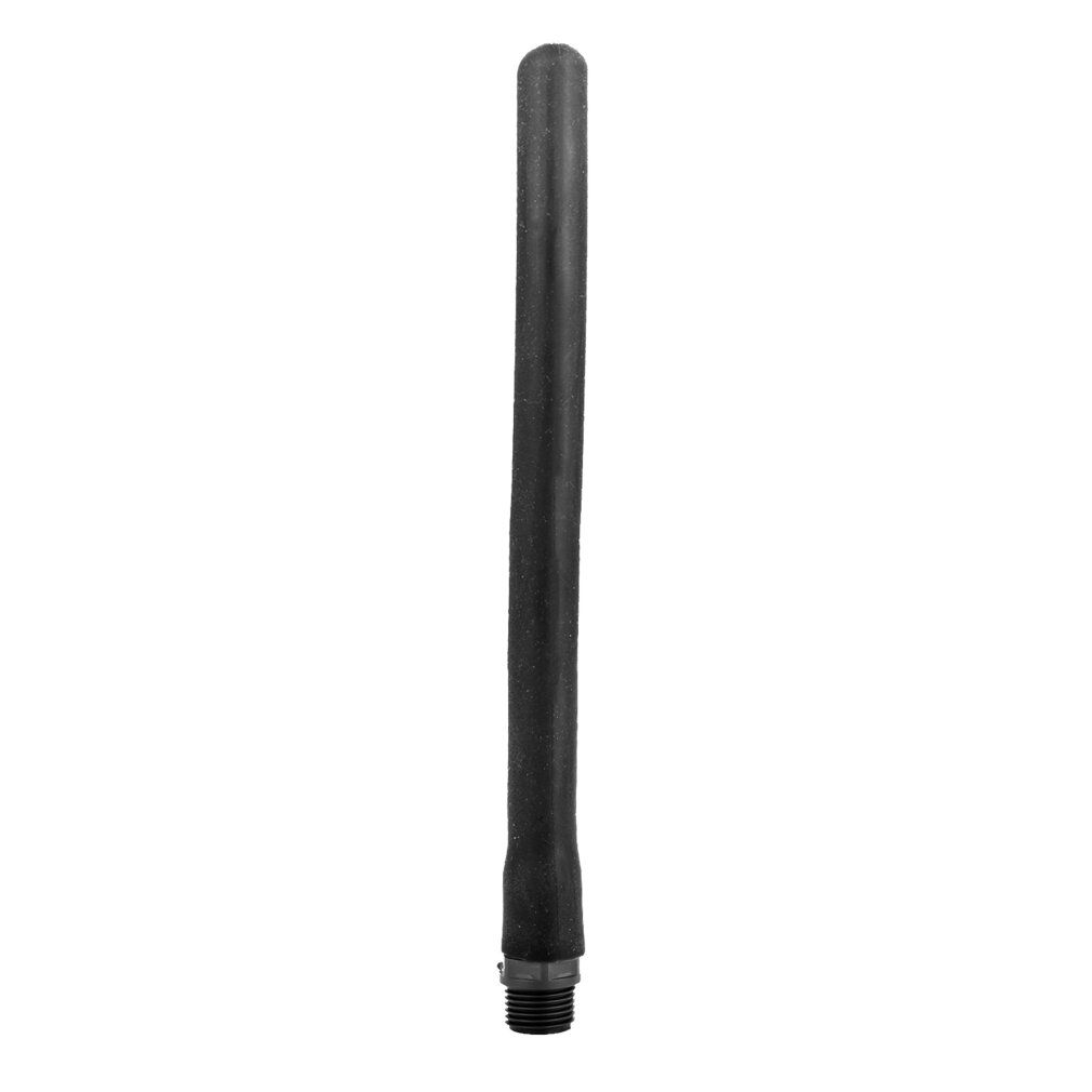 Dildo nero con superficie a coste. Forma cilindrica, punta arrotondata, filettatura alla base.