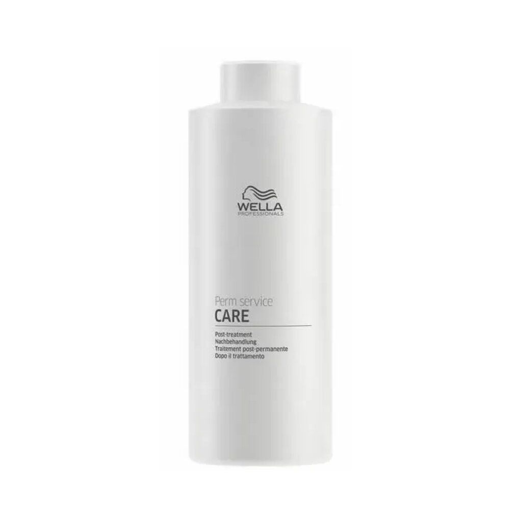 Flacone bianco con logo Wella e testo: Perm Service CARE. Post-treatment. Nachbehandlung. Trattamento post-permanente. Dopo il trattamento.