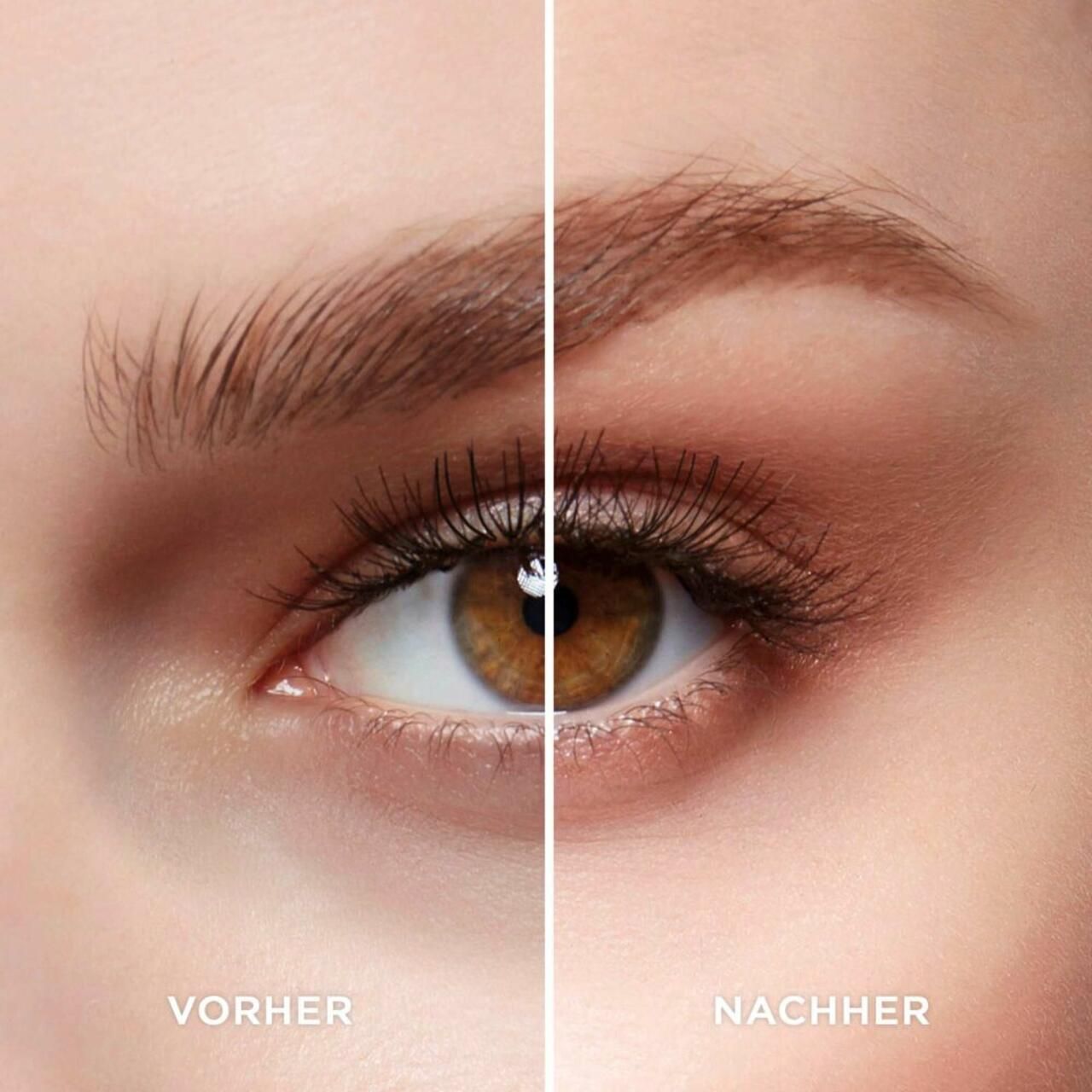 Primo piano di un occhio, diviso in prima/dopo. Un lato mostra l'occhio prima dell'applicazione, l'altro dopo.