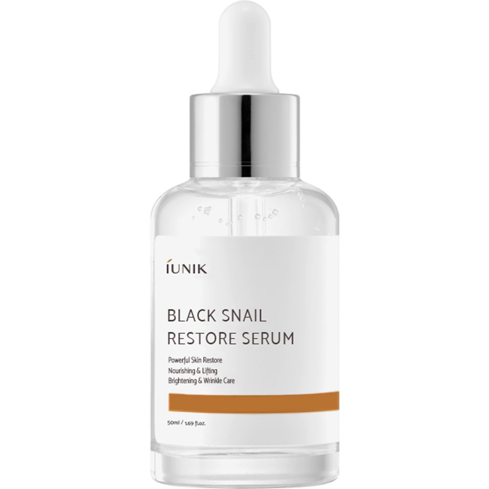 Flacone di vetro trasparente con pipetta. Scritta: iUNIK Black Snail Restore Serum. Striscia marrone in basso. Sfondo bianco.