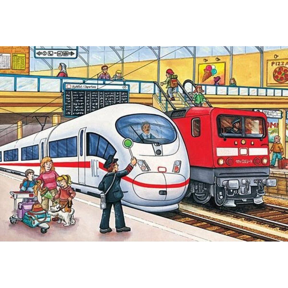 Puzzle con scena della stazione ferroviaria. Un treno ICE e una locomotiva rossa. Persone in attesa sul binario.