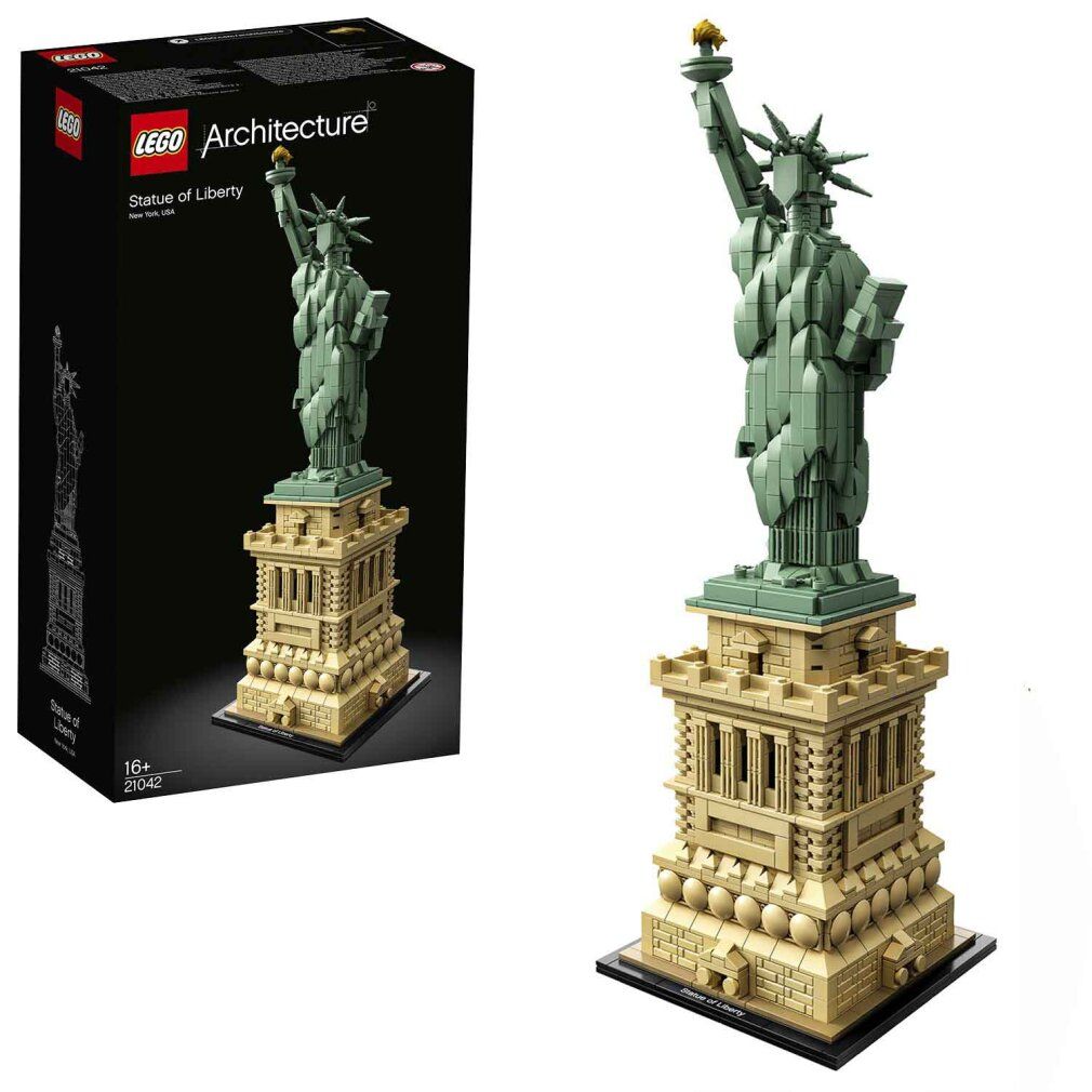 LEGO Architecture Statua della Libertà. Modello verde-beige su base nera. Confezione e modello affiancati. Età consigliata 16+.