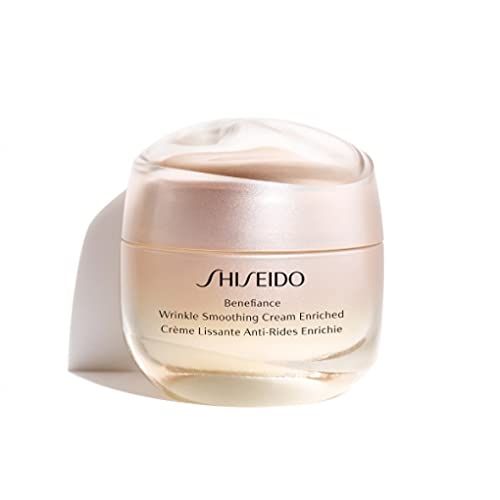 Vasetto di crema con coperchio. Scritta: SHISEIDO Benefiance, Wrinkle Smoothing Cream Enriched, Crème Lissante Anti-Rides Enrichie.