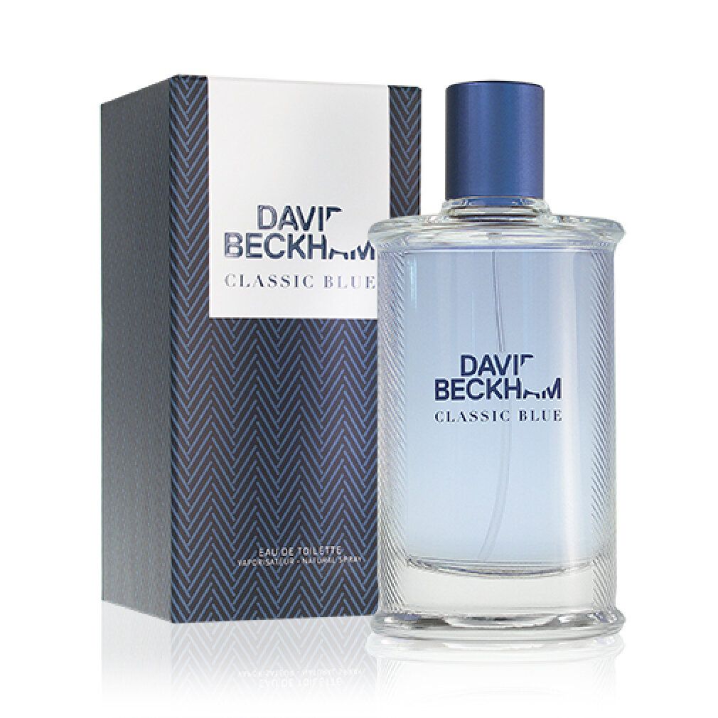 Flacone di profumo e scatola. Scritto: DAVID BECKHAM CLASSIC BLUE. Flacone blu e scatola con motivo a zig-zag.
