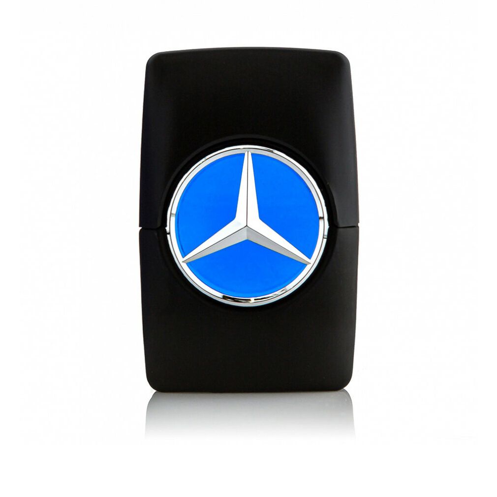 Flacone nero con logo Mercedes-Benz blu. Forma rettangolare. Bordo argentato attorno al logo.