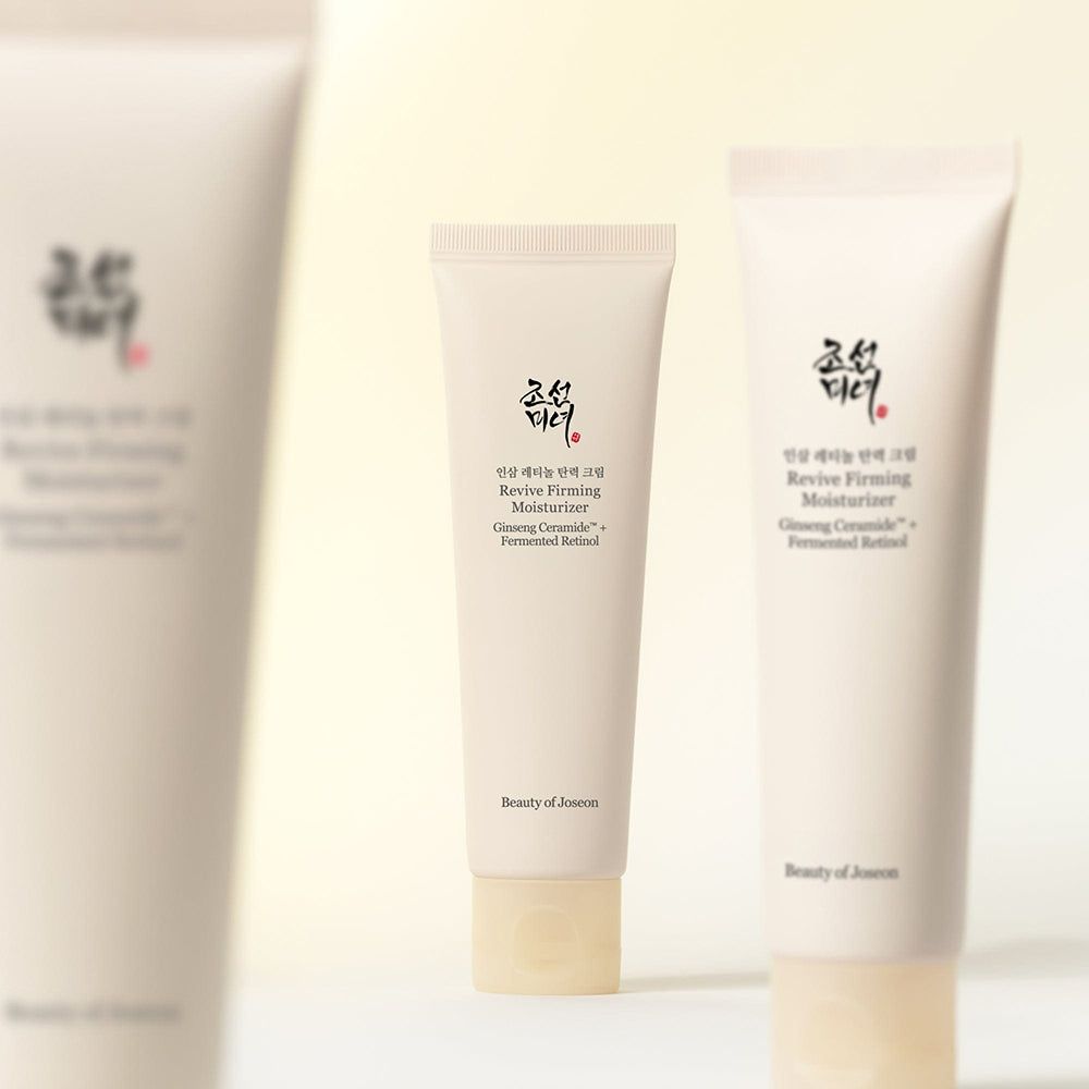 Tre tubi Revive Firming Moisturizer