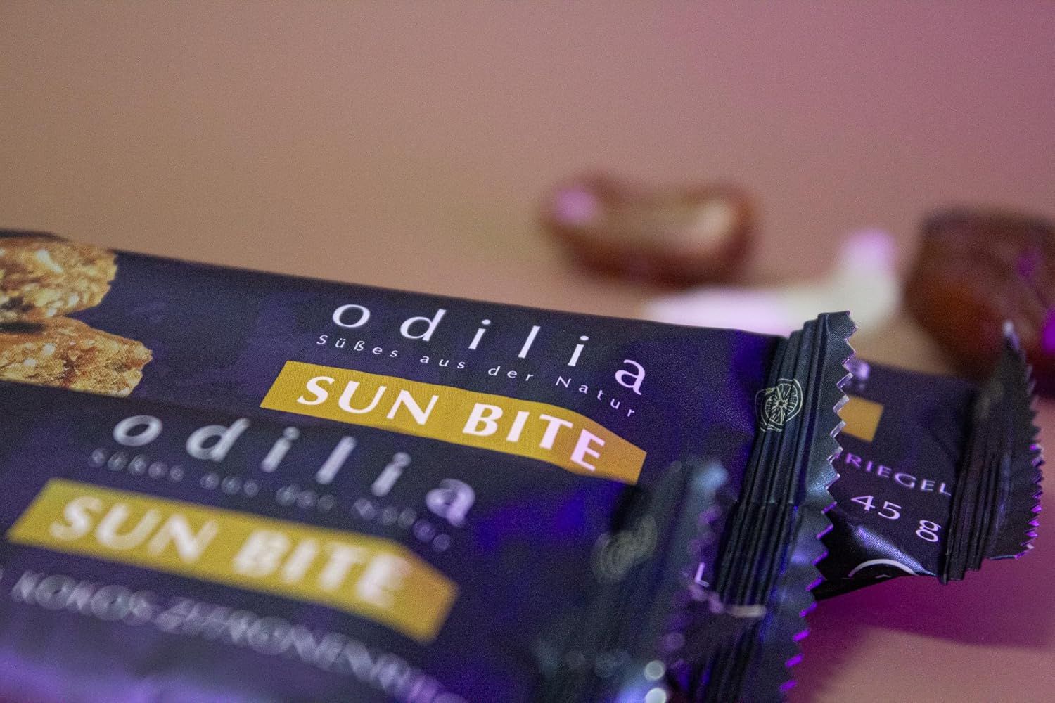 odilia SunBite Barretta biologica ai datteri, cocco e limone