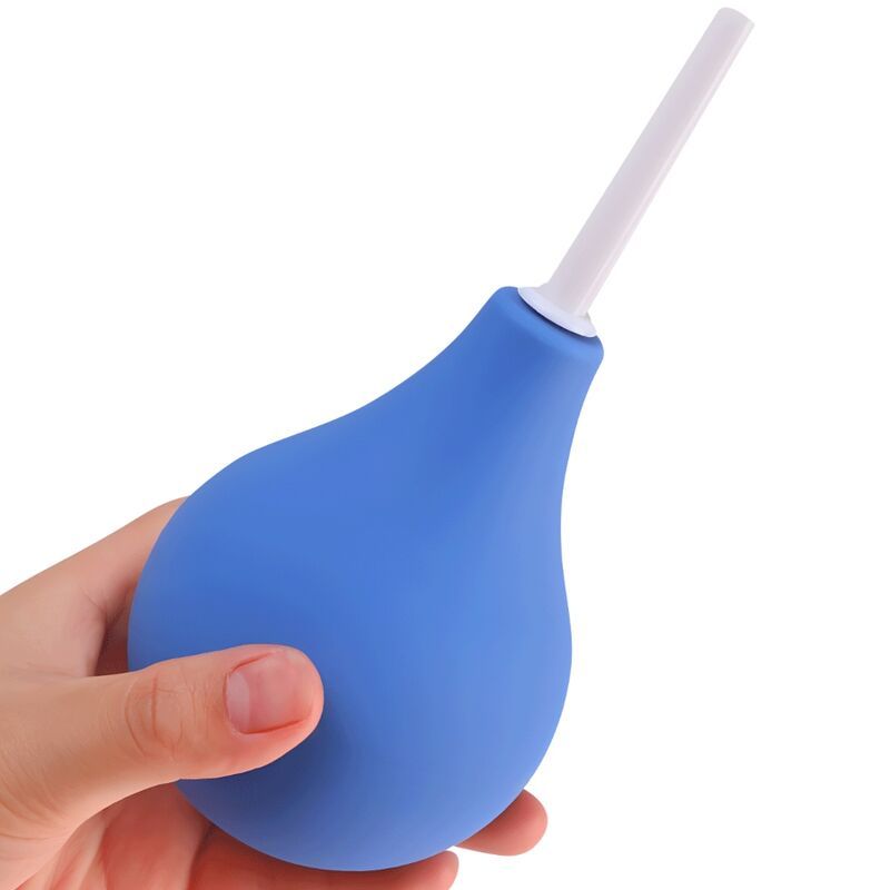 Doccia anale blu con applicatore bianco, isolata.