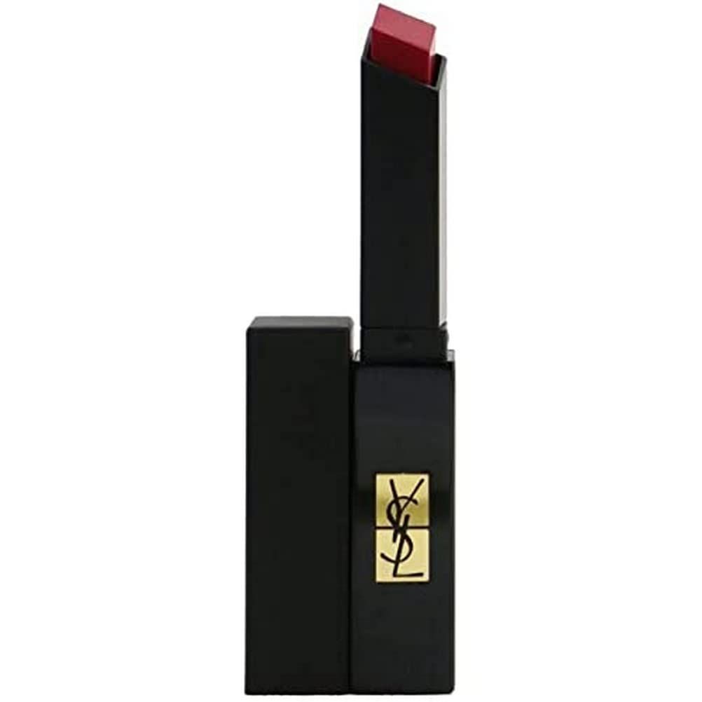 Rossetto Yves Saint Laurent. Astuccio nero, logo dorato. Rossetto rosso. Aperto, mostra la punta.