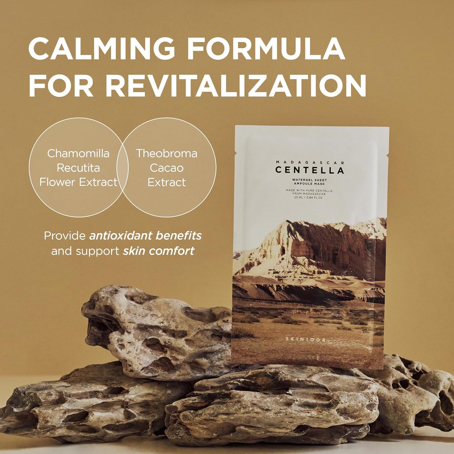 Confezione del prodotto su pietre. Testo: CALMING FORMULA FOR REVITALIZATION. Ingredienti: Chamomilla Recutita Flower Extract, Theobroma Cacao Extract.