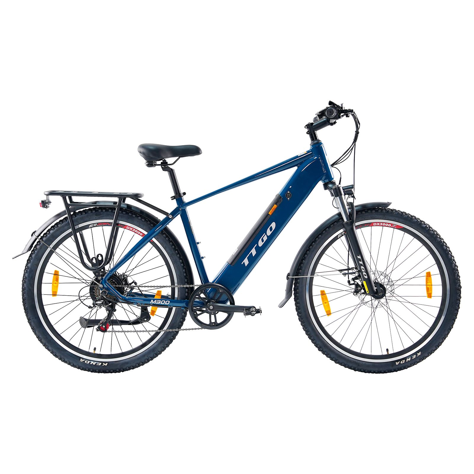 E-bike blu con portapacchi, parafanghi e logo TTGO. Pneumatici neri con catarifrangenti gialli.