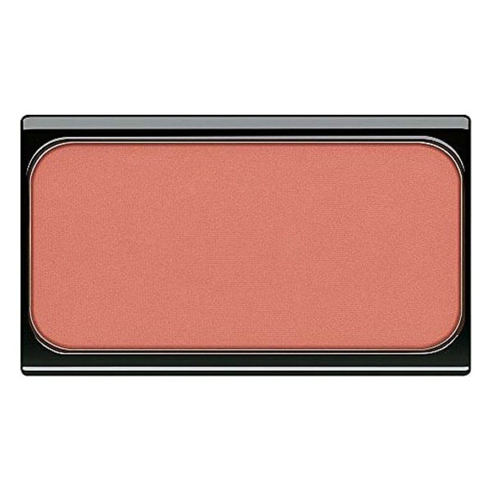 Artdeco Blusher 06A Apricot Azalea Blush. Fard in polvere compatto rosa rettangolare in contenitore nero. Marchio e nome della tonalità.