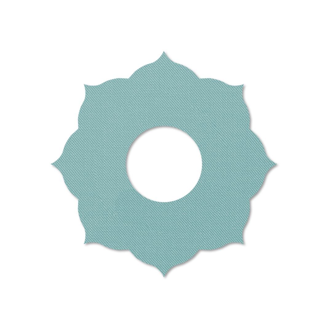 Anello di fissaggio blu-verde con bordi dentellati e foro centrale. Forma semplice e rotonda.