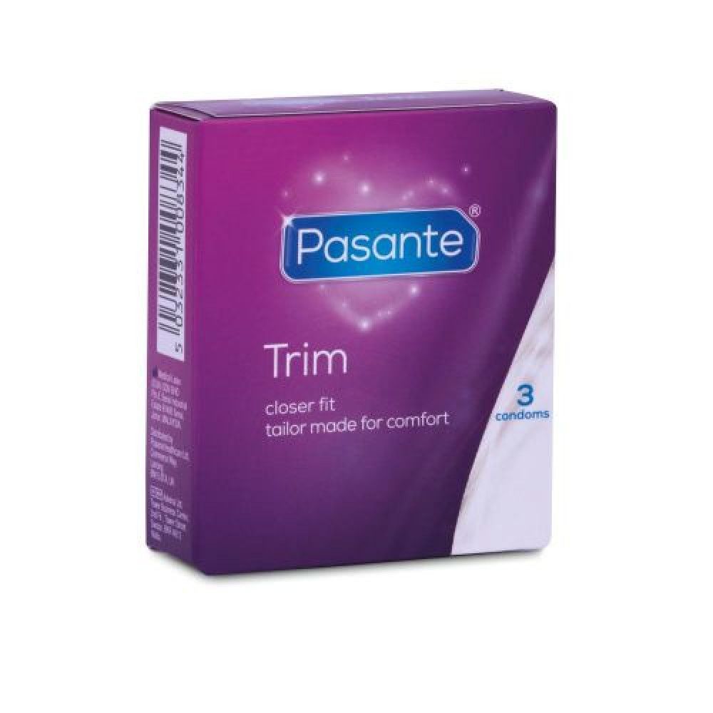 Confezione di preservativi Pasante Trim. Contiene 3 preservativi. Scritta: closer fit, tailor made for comfort.