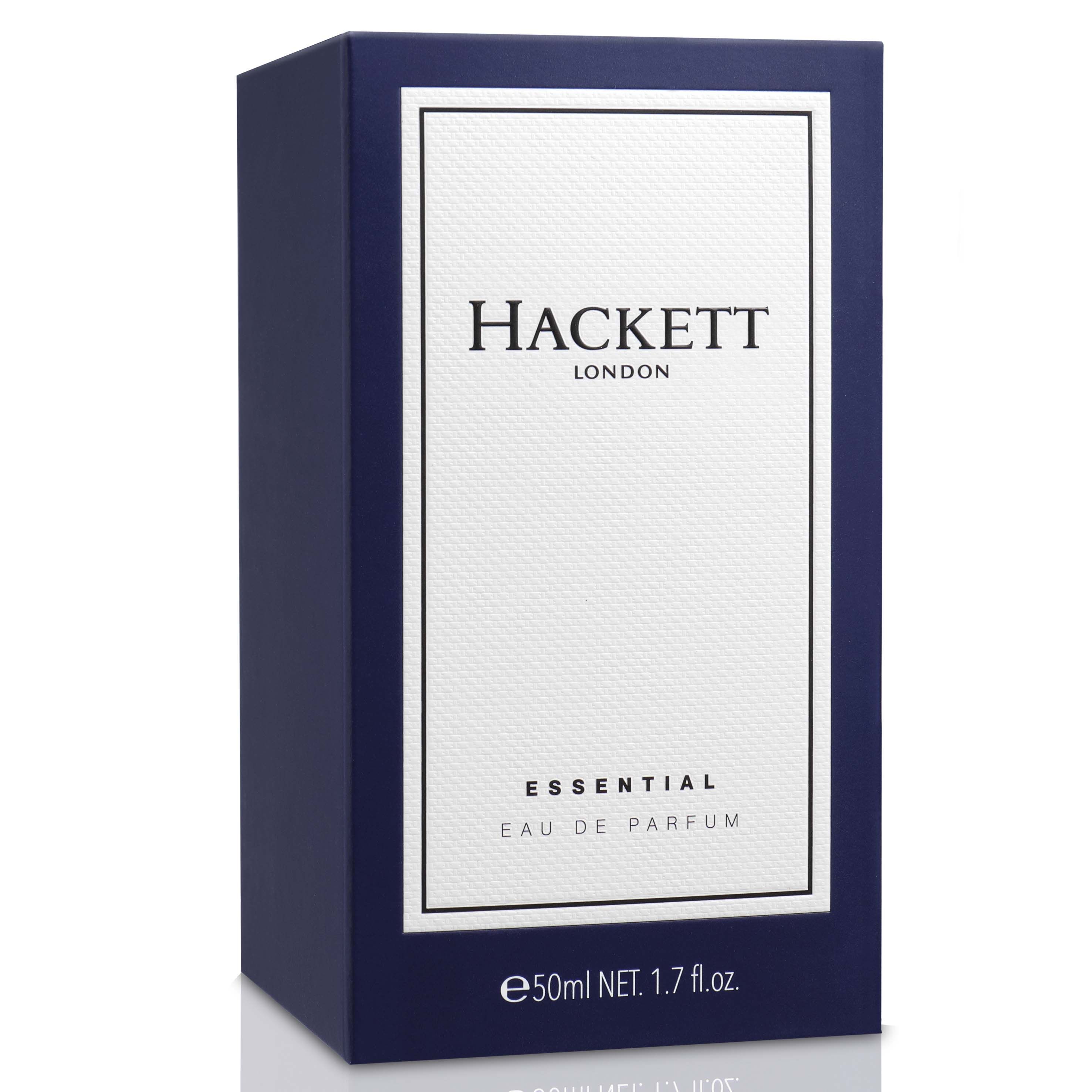 Confezione blu scuro. Scritta: Hackett London, Essential Eau de Parfum. Superficie rettangolare bianca.