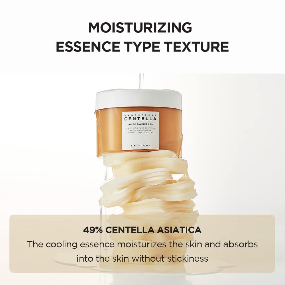 Confezione del prodotto con cuscinetti e liquido. Testo: 49% Centella Asiatica. L'essenza rinfrescante idrata la pelle e penetra.