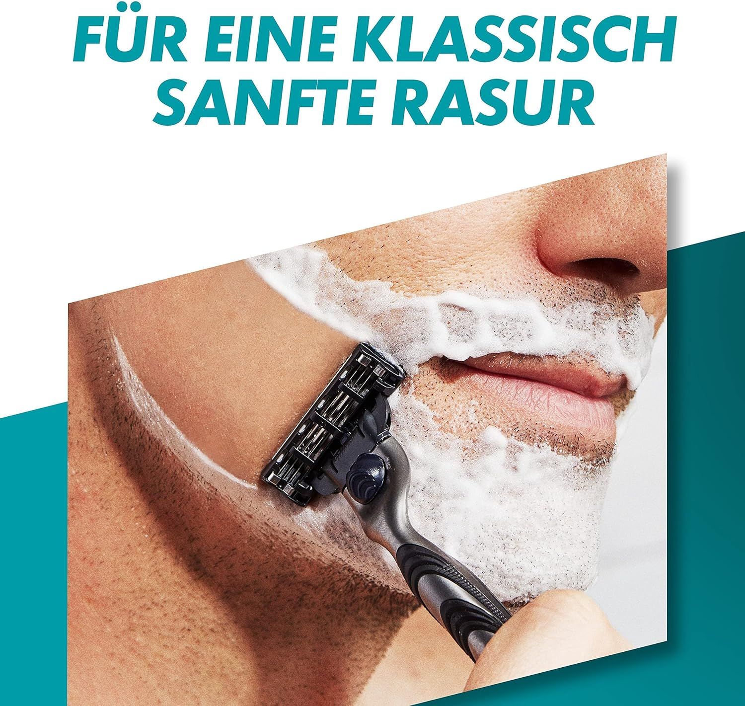 Gillette Mach3 in uso. Rasoio con schiuma sul viso. Manico nero, lame blu. Per una rasatura classica e delicata.