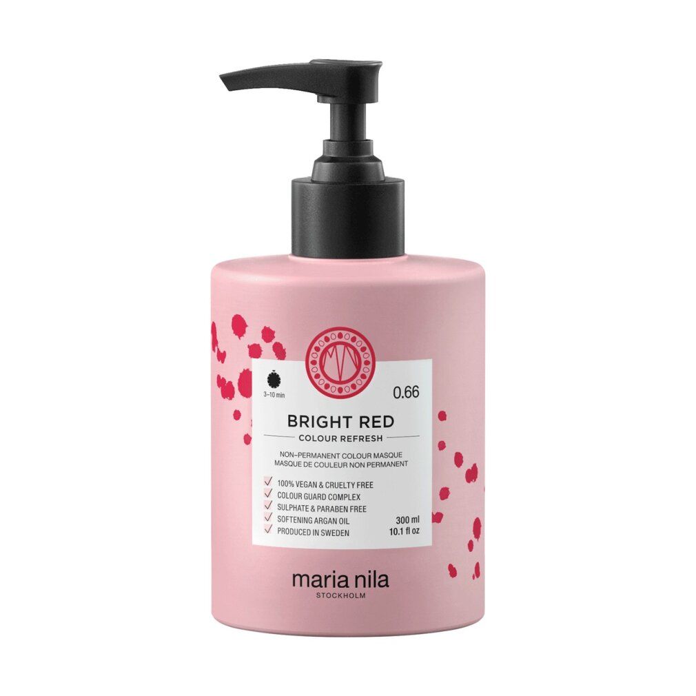 Flacone rosa con erogatore nero. Etichetta con nome prodotto e ingredienti. Marchio: Maria Nila. Testo: Bright Red Colour Refresh.