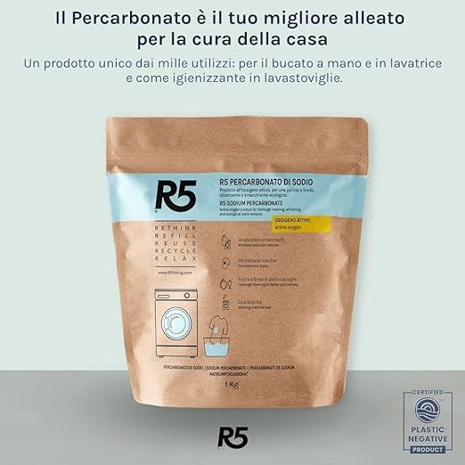 Confezione di R5 Percarbonato di Sodio. Imballaggio marrone con fascia blu e testo bianco. Simbolo lavatrice.