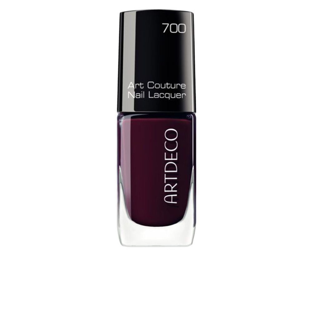 Artdeco Art Couture Smalto per unghie, colore 700 rosso rubino, in boccetta di vetro con tappo nero.