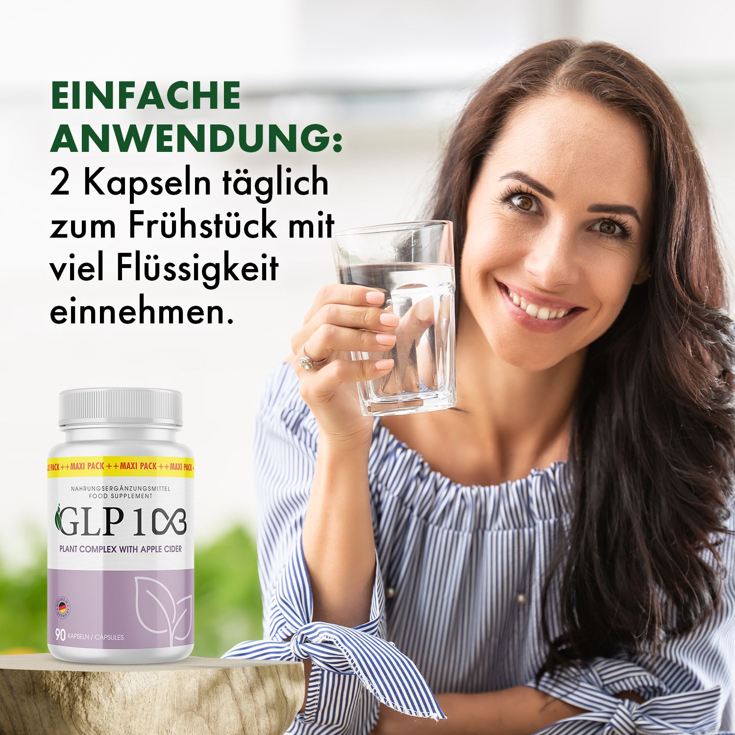 Donna tiene bicchiere d'acqua, sorride. Accanto, flacone di pillole con etichetta viola. Scritta: GLP 1C3, 90 capsule. Con aceto di mele.