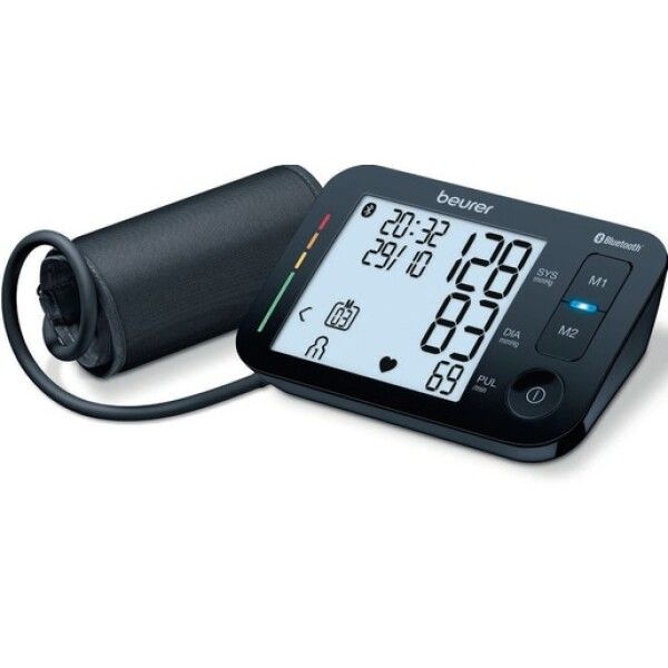Misuratore di pressione con bracciale. Display digitale con valori. Marchio: Beurer. Simbolo Bluetooth. Corpo nero.