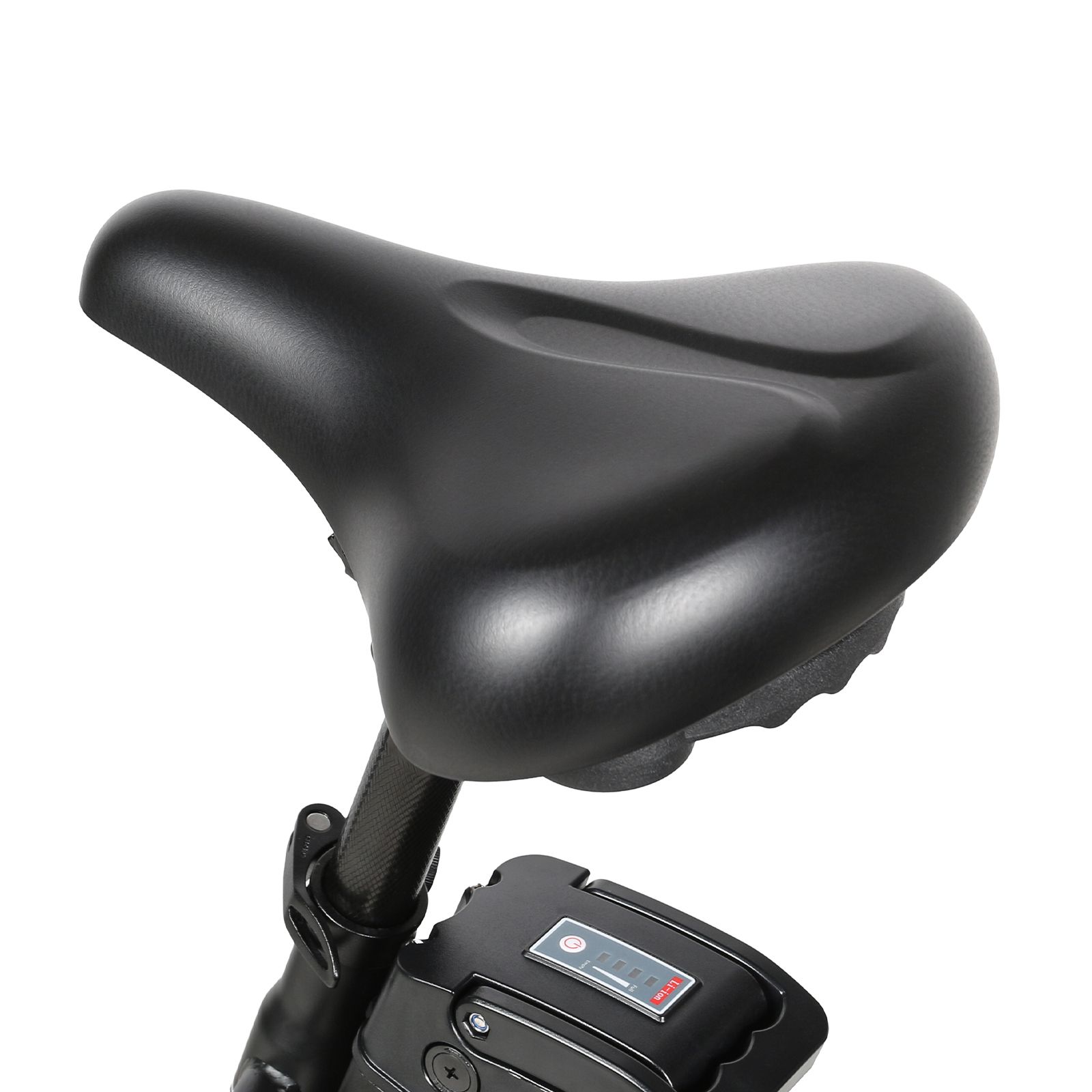 Sella per bicicletta nera. La sella è montata su un telaio nero. Batteria visibile.