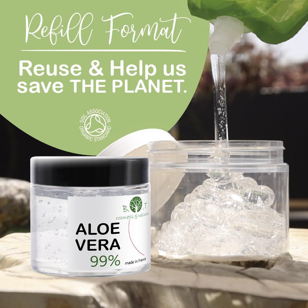 Gel all'aloe vera 99% in vasetto. Testo: Formato ricarica. Certificazione: 100% standard biologico. Il gel viene versato nel vasetto.