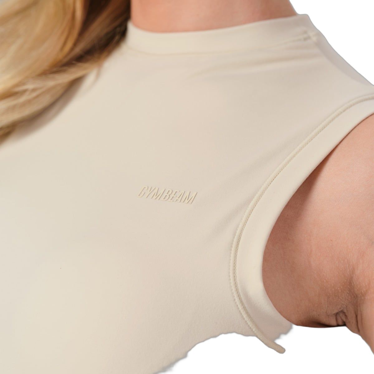 GymBeam Top donna NEO a collo alto senza maniche Almond