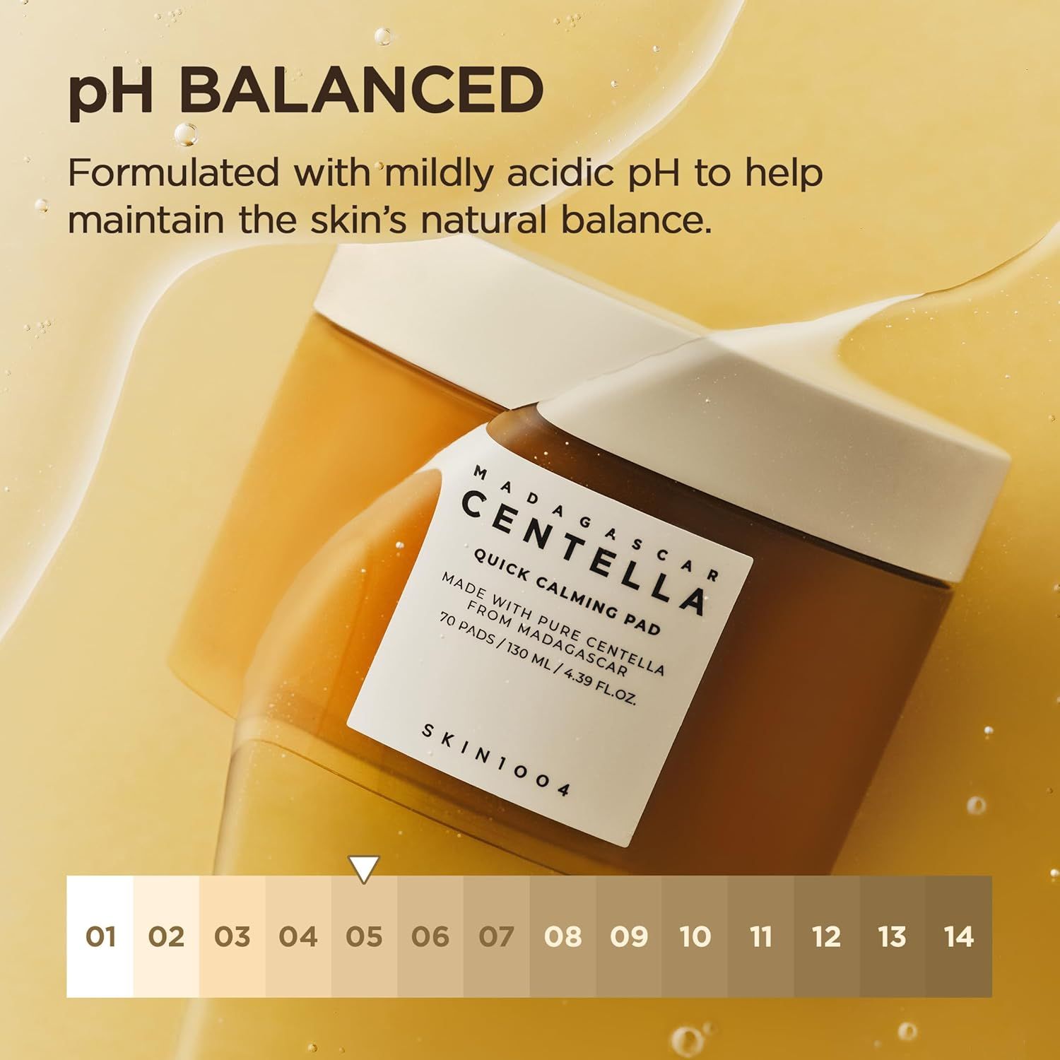 Due contenitori di toner pad. Testo: pH Balanced. Formulato con pH leggermente acido per aiutare a mantenere l'equilibrio naturale della pelle.