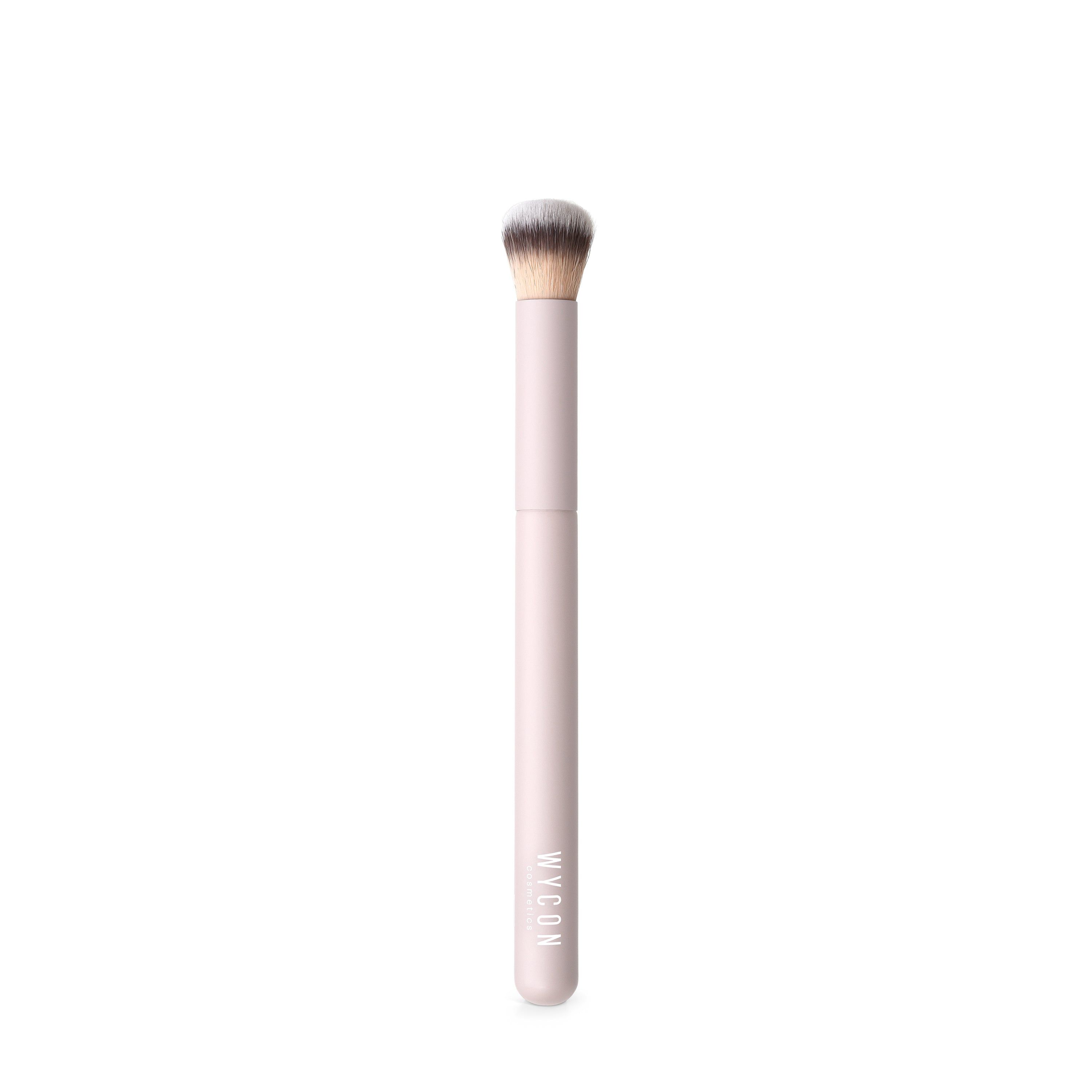 WYCON cosmetics F106 BUFFING CONCEALER Pennello viso di piccole dimensioni dalla forma arrotondata.