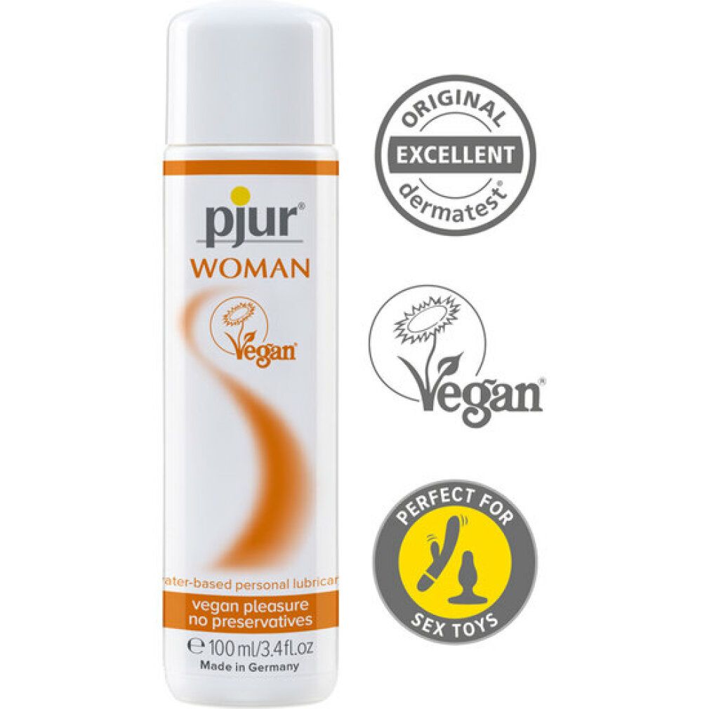 Flacone bianco con etichetta arancione. Scritta: pjur WOMAN Vegan. Lubrificante personale a base d'acqua. Vegano, senza conservanti. 100 ml/3.4 fl oz. Sigilli.