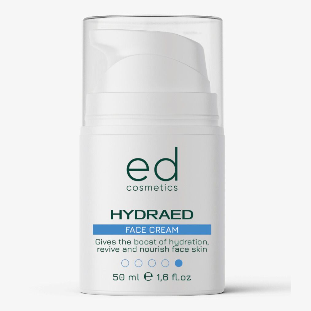 Flacone di crema bianco con dosatore a pompa. Scritta: ed cosmetics, HYDRAED FACE CREAM. Testo blu e punti blu.