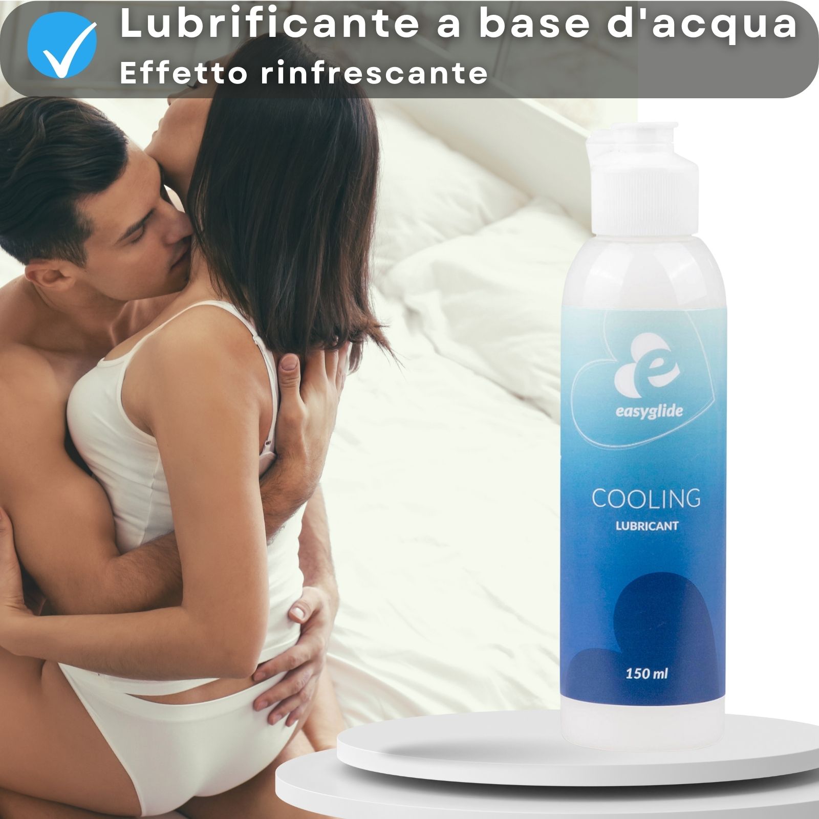 Flacone con tappo bianco. Scritta: Easyglide, Cooling Lubricant. Sfumature blu. 150 ml. Coppia che si abbraccia.