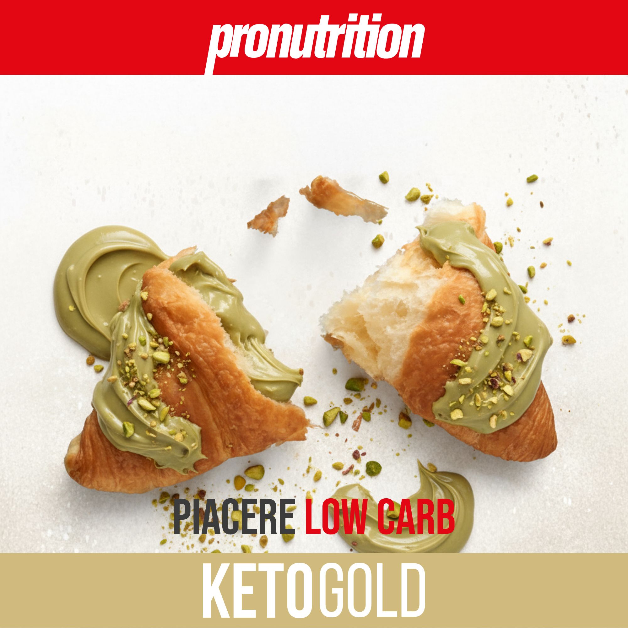 Cornetto a metà con crema al pistacchio. Marchio Pronutrition. Scritta: Keto Gold, Piace Low Carb. Pistacchi su sfondo bianco.