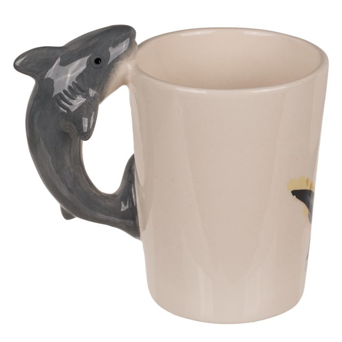 Tazza Becher OOTB Squalo. Tazza bianca con manico a squalo e decorazione squalo. Manico grigio.