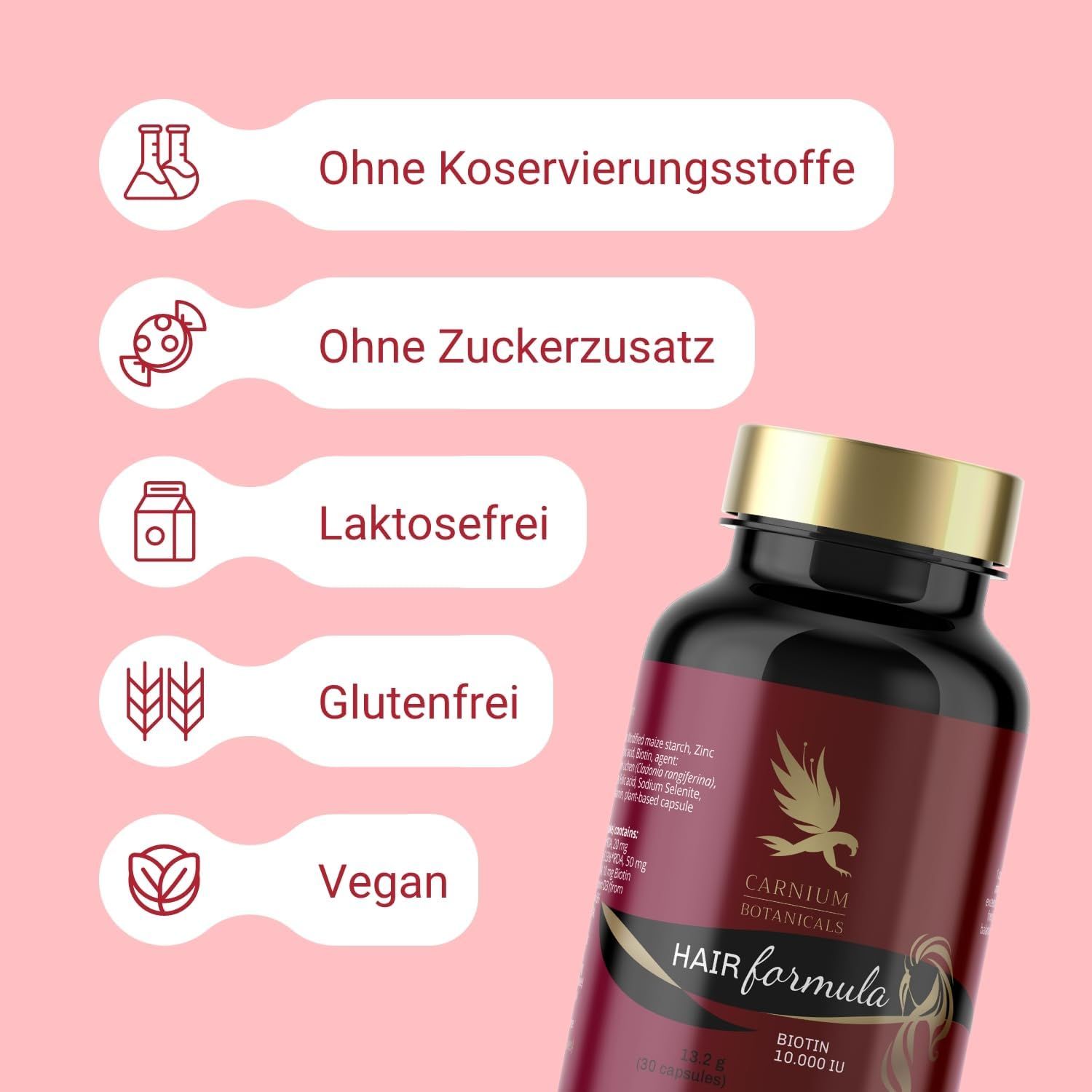 Flacone con tappo dorato ed etichetta rossa. Testo: CARNIUM BOTANICALS Hair Formula. Simboli: Senza conservanti, zucchero, lattosio, glutine, vegano.