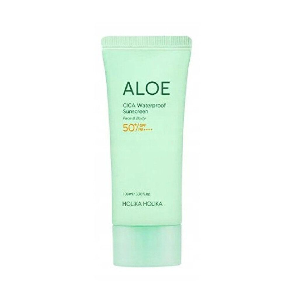 Tubo verde con scritta Aloe, SPF 50+ e logo HOLIKA HOLIKA. Nome prodotto: CICA Waterproof Sunscreen.